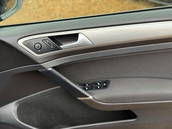 Volkswagen Golf 1.4 TSI BlueMotion Tech SE DSG Euro 5 (s/s) 5dr