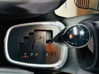 Toyota Yaris 1.5 VVT-i Icon Tech CVT Euro 6 5dr