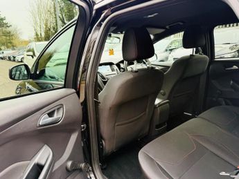 Ford Focus 1.0T EcoBoost ST-Line Auto Euro 6 (s/s) 5dr