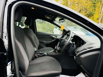 Ford Focus 1.0T EcoBoost ST-Line Auto Euro 6 (s/s) 5dr
