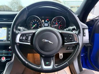 Jaguar XF 2.0d R-Sport Auto AWD Euro 6 (s/s) 4dr