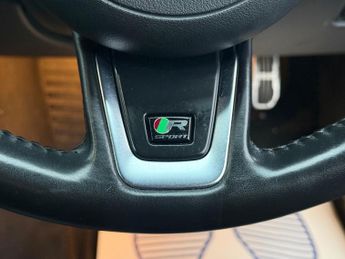 Jaguar XF 2.0d R-Sport Auto AWD Euro 6 (s/s) 4dr