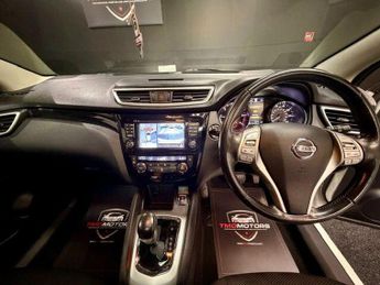 Nissan Qashqai 1.6 dCi N-Connecta XTRON 2WD Euro 6 (s/s) 5dr