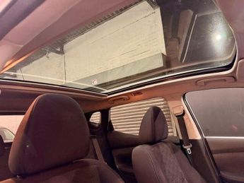 Nissan Qashqai 1.6 dCi N-Connecta XTRON 2WD Euro 6 (s/s) 5dr