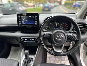 Toyota Yaris 1.5 VVT-h Icon E-CVT Euro 6 (s/s) 5dr