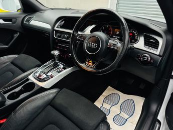 Audi A4 2.0 TDI S line S Tronic quattro Euro 5 (s/s) 4dr
