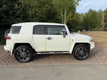 V6 4.0 petrol automatic