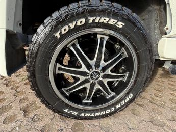 Toyota FJ Cruiser V6 4.0 petrol automatic