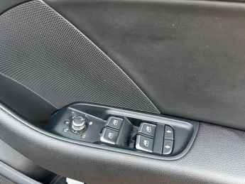 Audi A3 1.5 TFSI CoD S line S Tronic Euro 6 (s/s) 4dr