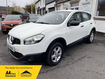 Nissan Qashqai 1.6 dCi Visia SUV 5dr Diesel Manual 2WD Euro 5 (130 ps)