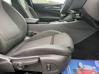 Vauxhall Insignia 1.5i Turbo GPF SRi VX Line Nav Grand Sport 5dr Petrol Automatic 