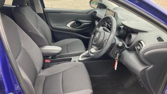 Toyota Yaris 1.5 VVT-h Design E-CVT Euro 6 (s/s) 5dr