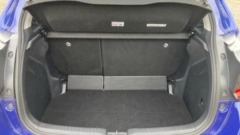 Toyota Yaris 1.5 VVT-h Design E-CVT Euro 6 (s/s) 5dr