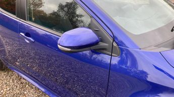 Toyota Yaris 1.5 VVT-h Design E-CVT Euro 6 (s/s) 5dr