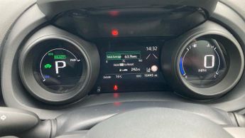Toyota Yaris 1.5 VVT-h Design E-CVT Euro 6 (s/s) 5dr