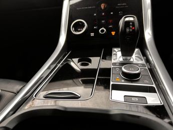 Land Rover Range Rover Sport 3.0 D300 MHEV HSE Dynamic Black Auto 4WD Euro 6 (s/s) 5dr