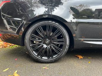 Land Rover Range Rover Sport 3.0 D300 MHEV HSE Dynamic Black Auto 4WD Euro 6 (s/s) 5dr