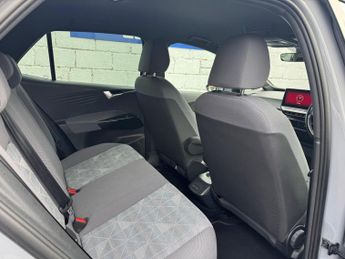 Volkswagen ID.3 Pro Performance 58kWh Life Auto 5dr