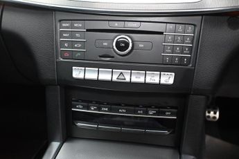 Mercedes-Benz E Class 2.1 E220 BlueTEC AMG Night Edition (Premium Plus) G-Tronic+ Euro