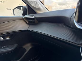 Peugeot 208 1.2 PureTech Allure Premium EAT Euro 6 (s/s) 5dr