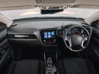Mitsubishi Outlander 2.4h TwinMotor 13.8kWh Design CVT 4WD Euro 6 (s/s) 5dr