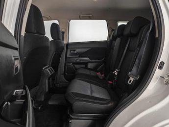 Mitsubishi Outlander 2.4h TwinMotor 13.8kWh Design CVT 4WD Euro 6 (s/s) 5dr