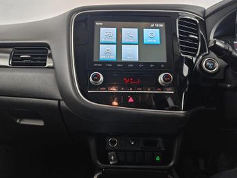 Mitsubishi Outlander 2.4h TwinMotor 13.8kWh Design CVT 4WD Euro 6 (s/s) 5dr