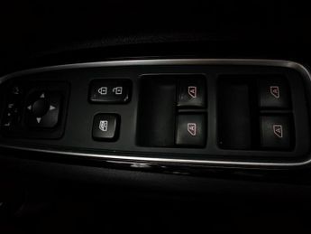 Mitsubishi Outlander 2.4h TwinMotor 13.8kWh Design CVT 4WD Euro 6 (s/s) 5dr