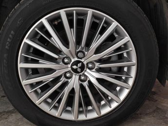 Mitsubishi Outlander 2.4h TwinMotor 13.8kWh Design CVT 4WD Euro 6 (s/s) 5dr