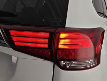 Mitsubishi Outlander 2.4h TwinMotor 13.8kWh Design CVT 4WD Euro 6 (s/s) 5dr