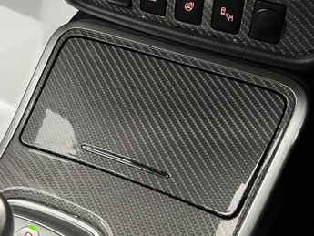 Mitsubishi Outlander 2.4h TwinMotor 13.8kWh 4hs CVT 4WD Euro 6 (s/s) 5dr