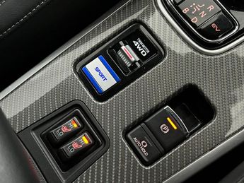 Mitsubishi Outlander 2.4h TwinMotor 13.8kWh 4hs CVT 4WD Euro 6 (s/s) 5dr