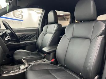 Mitsubishi Outlander 2.4h TwinMotor 13.8kWh 4hs CVT 4WD Euro 6 (s/s) 5dr