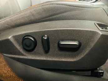 Vauxhall Insignia 2.0 CDTi Elite Nav Auto Euro 5 5dr