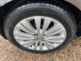 Vauxhall Corsa 1.2 16V Excite Euro 5 5dr (A/C)