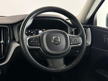 Volvo XC60 2.0 T4 Edition Auto Euro 6 (s/s) 5dr