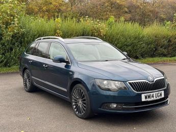 Skoda Superb 2.0 TDI Elegance DSG 4WD Euro 5 (s/s) 5dr
