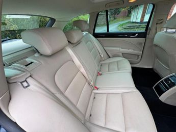 Skoda Superb 2.0 TDI Elegance DSG 4WD Euro 5 (s/s) 5dr
