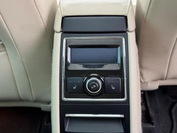 Skoda Superb 2.0 TDI Elegance DSG 4WD Euro 5 (s/s) 5dr