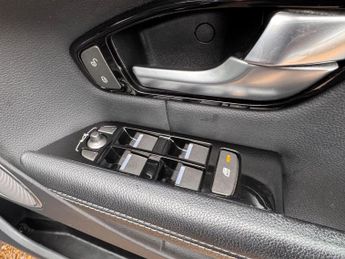 Land Rover Range Rover Evoque 2.0 TD4 SE Tech Auto 4WD Euro 6 (s/s) 5dr