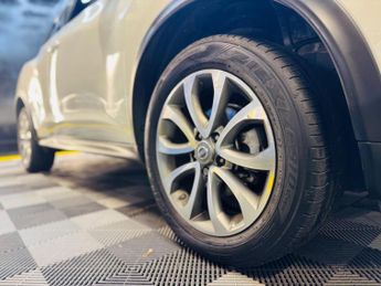 Nissan Juke 1.6 Tekna XTRON Euro 5 5dr