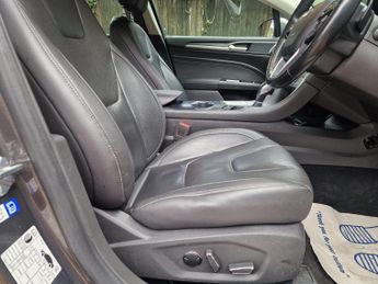 Ford Mondeo 2.0 TDCi Titanium Edition Powershift Euro 6 (s/s) 5dr