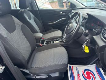 Vauxhall Grandland X 1.2 Turbo SE Auto Euro 6 (s/s) 5dr