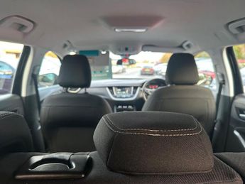 Vauxhall Grandland X 1.2 Turbo SE Auto Euro 6 (s/s) 5dr