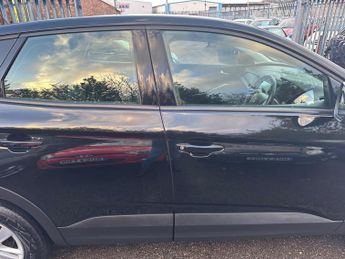 Vauxhall Grandland X 1.2 Turbo SE Auto Euro 6 (s/s) 5dr