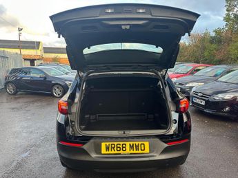 Vauxhall Grandland X 1.2 Turbo SE Auto Euro 6 (s/s) 5dr