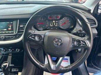 Vauxhall Grandland X 1.2 Turbo SE Auto Euro 6 (s/s) 5dr