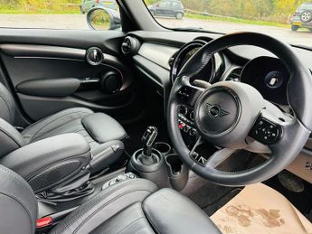 MINI Hatch 1.5 Cooper Exclusive Steptronic Euro 6 (s/s) 5dr