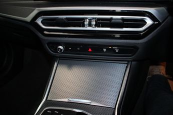 BMW 3 Series 2.0 330e 12kWh M Sport Touring Auto Euro 6 (s/s) 5dr