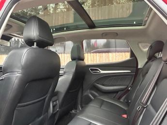 MG MG ZS 44.5kWh Exclusive Auto 5dr